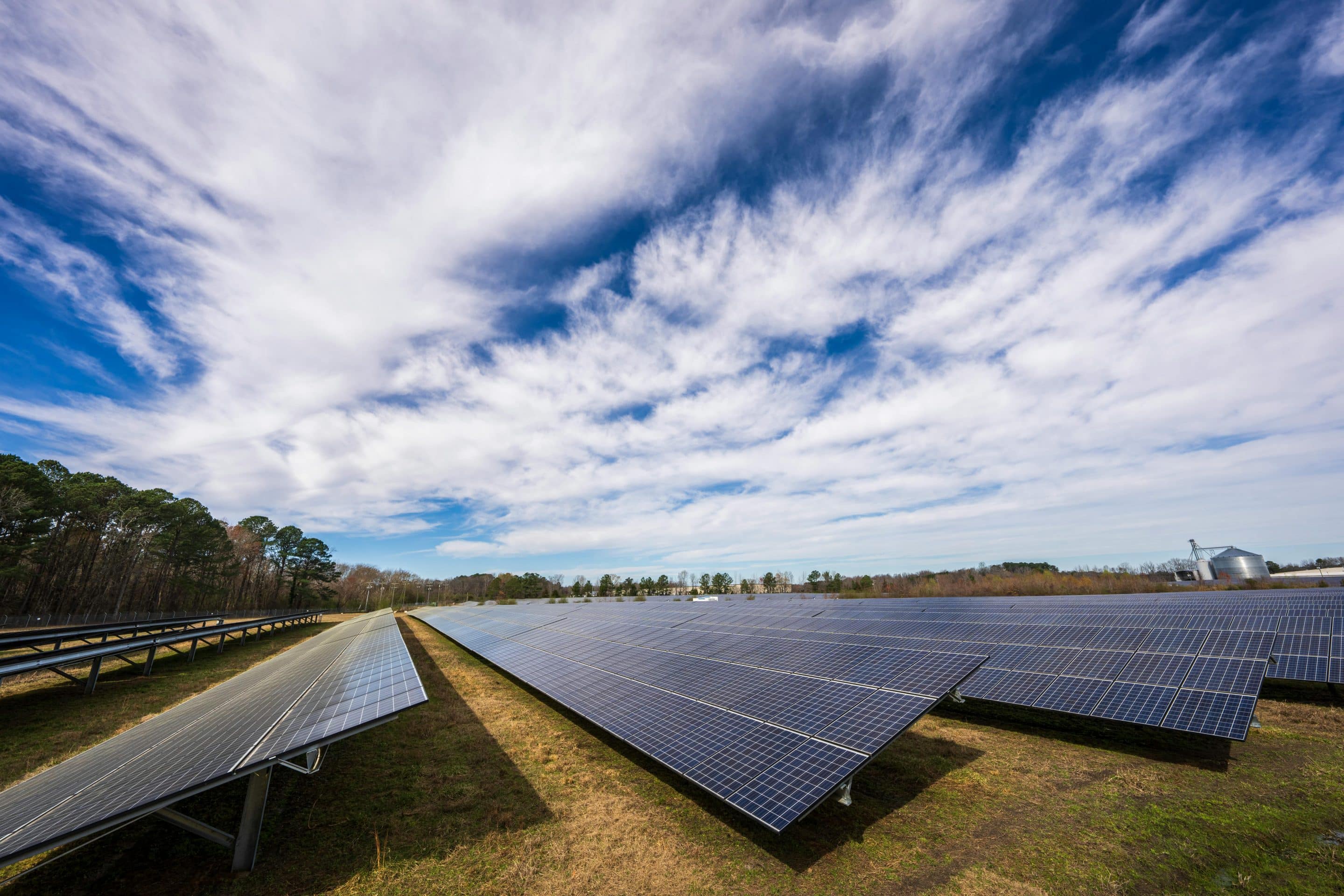 Guide to Commercial Solar Power Systems for Your Business 1 Solar Panels